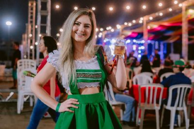 Oktoberfest CUIABA MT Edição 2022 da Oktoberfest Louvada bate recorde no consumo de chopp